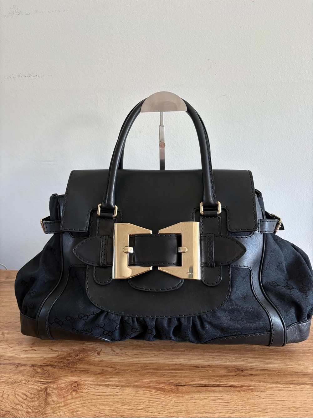 Gucci Canvas Queen Top Handle Bag Black Satchel with Gold Bow Buckle